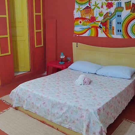 Perto Do Aeroporto De Salvador - Dona Pitanga Hostel Лауро-де-Фрейтас Екстер'єр фото