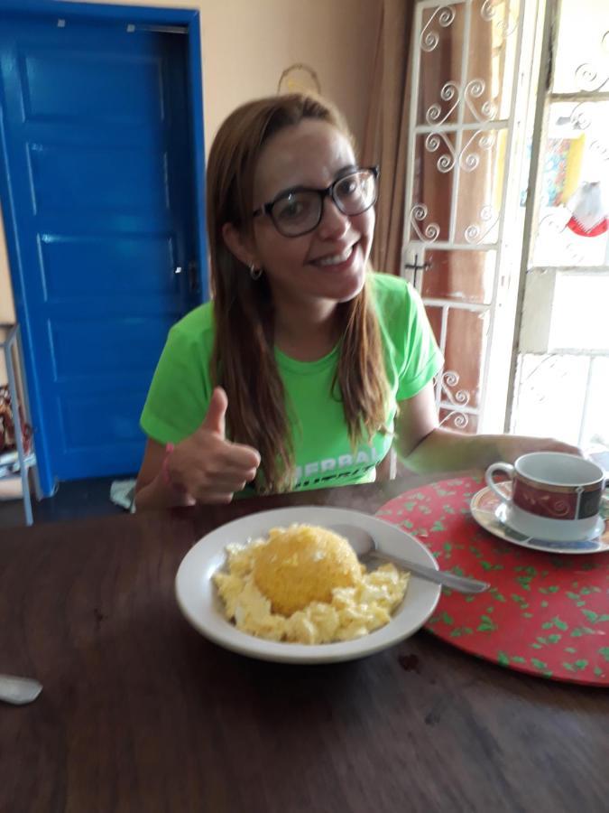Perto Do Aeroporto De Salvador - Dona Pitanga Hostel Лауро-де-Фрейтас Екстер'єр фото