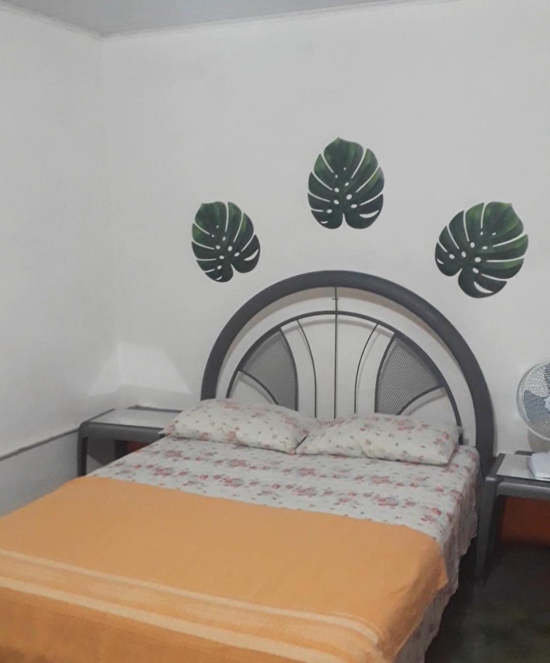Perto Do Aeroporto De Salvador - Dona Pitanga Hostel Лауро-де-Фрейтас Екстер'єр фото