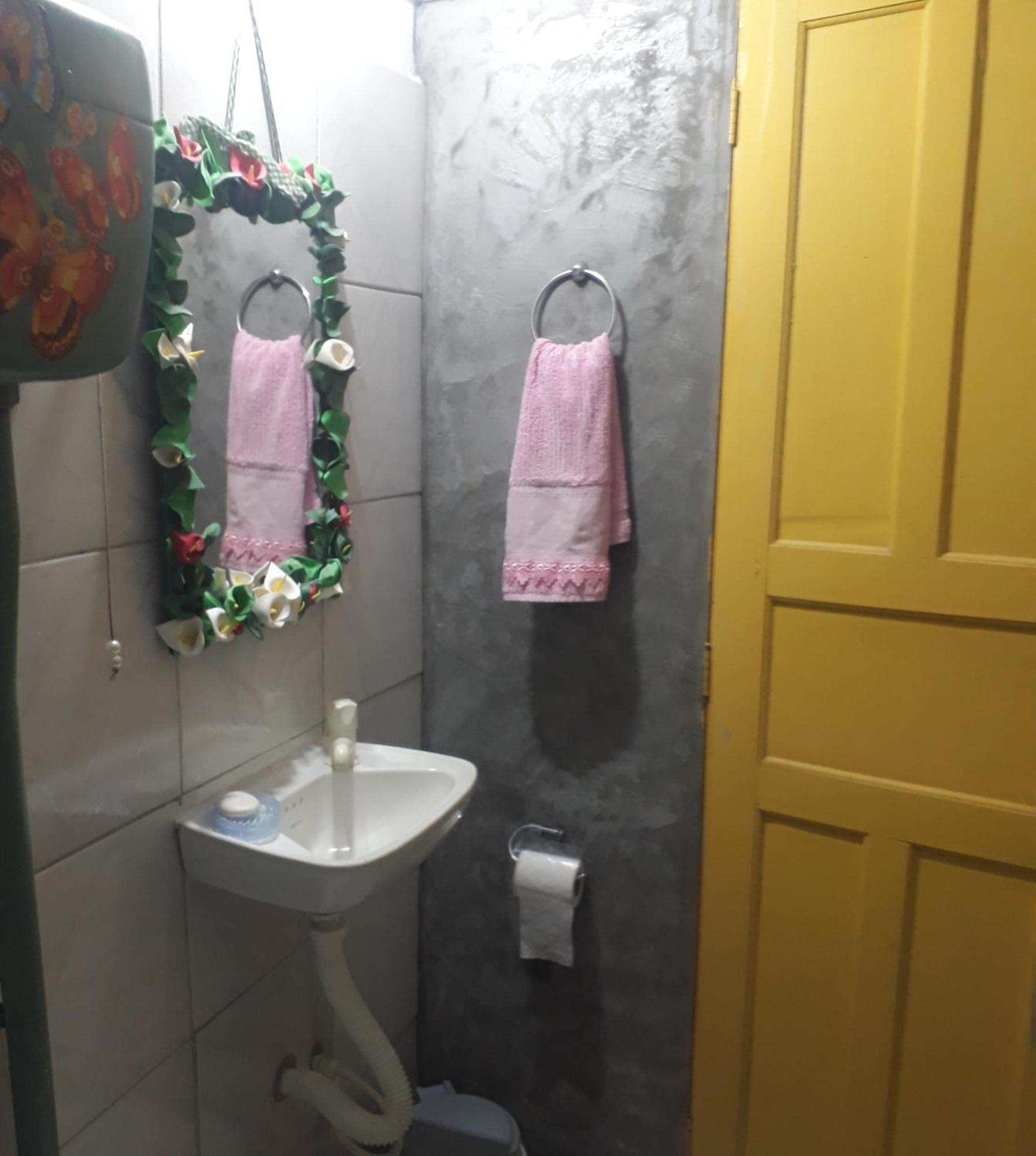 Perto Do Aeroporto De Salvador - Dona Pitanga Hostel Лауро-де-Фрейтас Екстер'єр фото