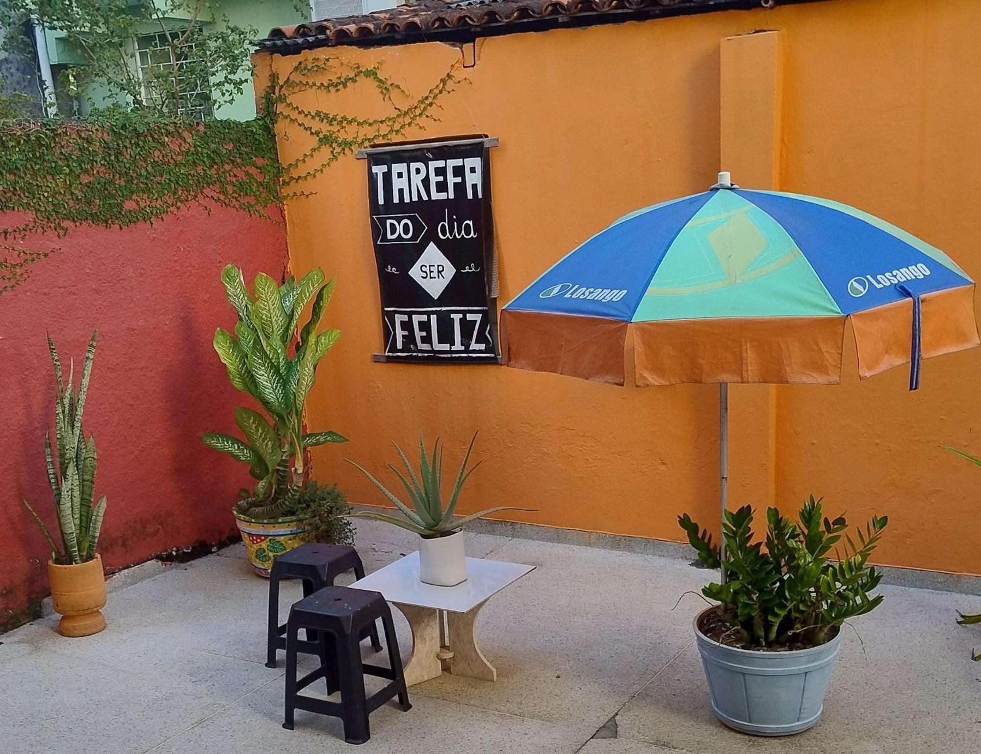 Perto Do Aeroporto De Salvador - Dona Pitanga Hostel Лауро-де-Фрейтас Екстер'єр фото