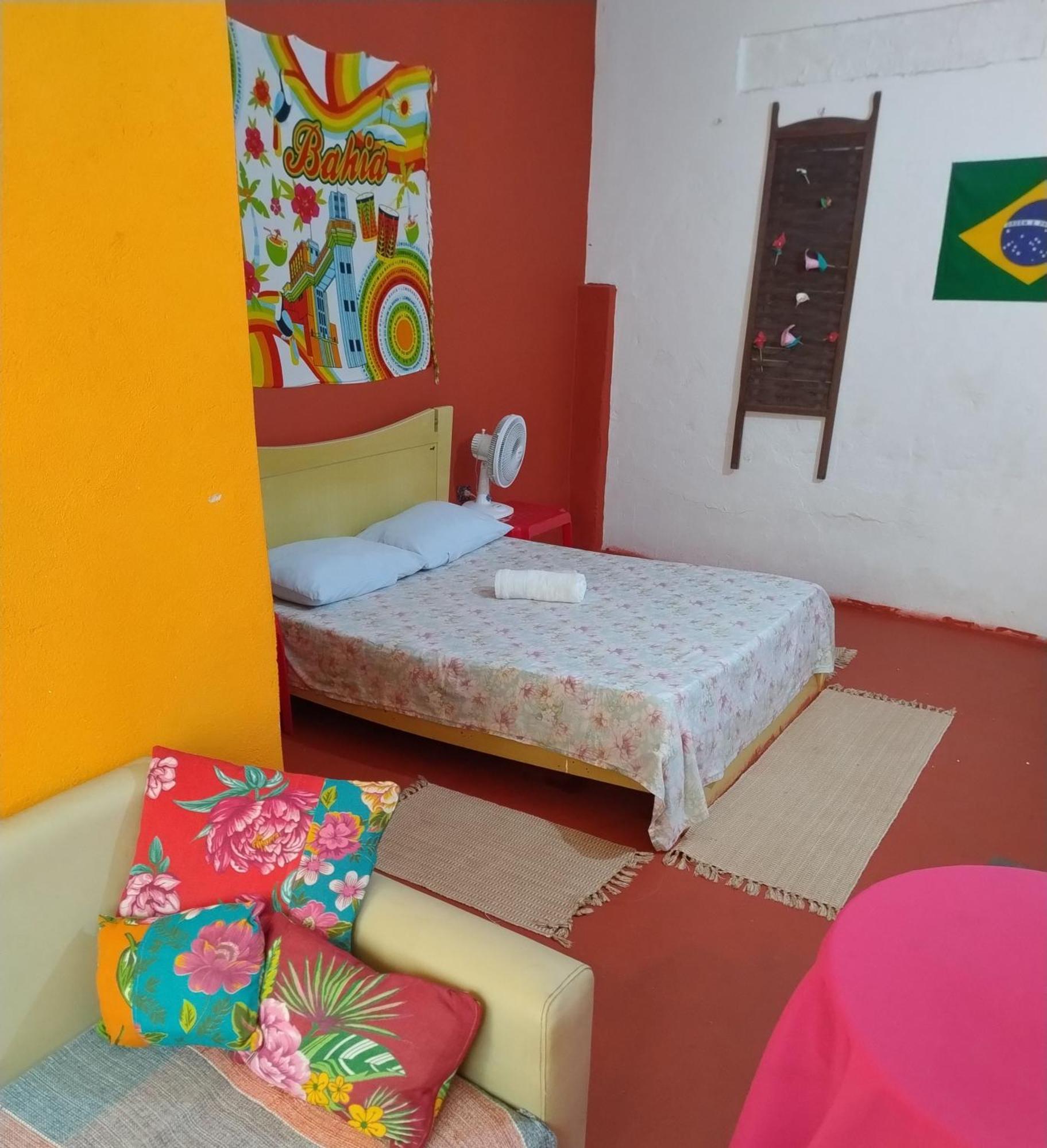 Perto Do Aeroporto De Salvador - Dona Pitanga Hostel Лауро-де-Фрейтас Екстер'єр фото